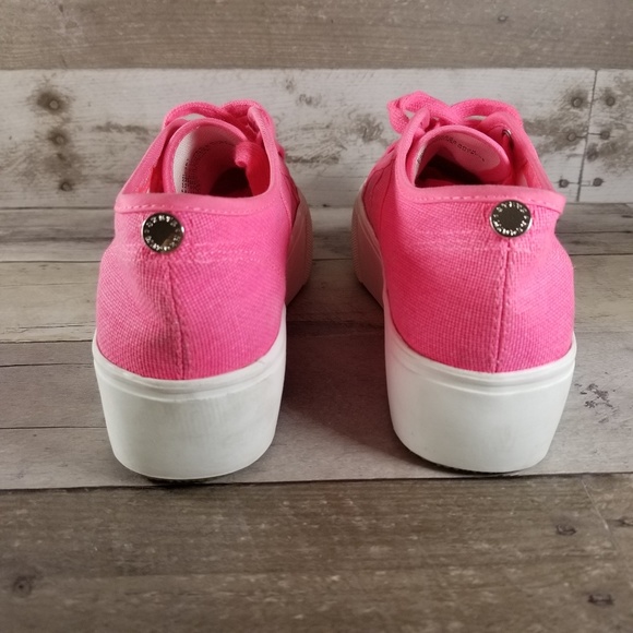 Steve Madden Emmi Shoes - Picture 4 of 8